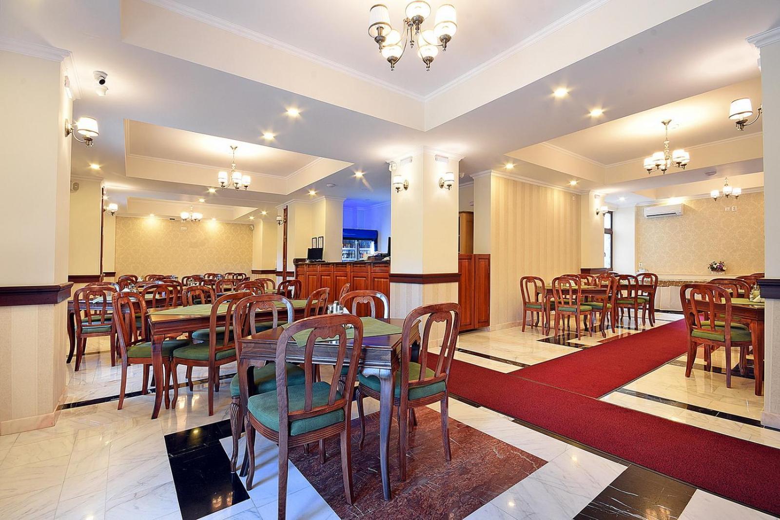 Hotel Moldavia Slănic-Moldova Екстериор снимка