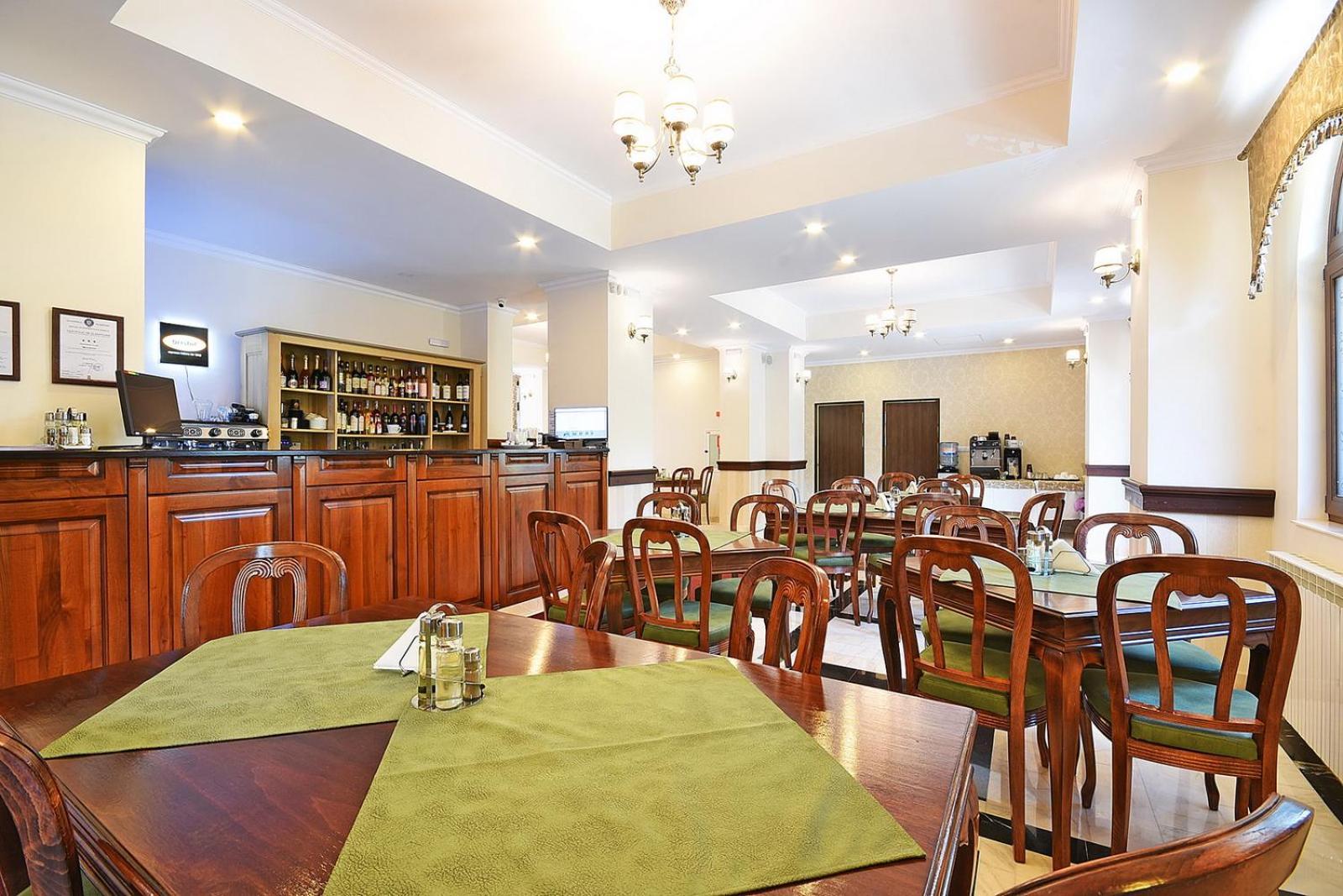 Hotel Moldavia Slănic-Moldova Екстериор снимка